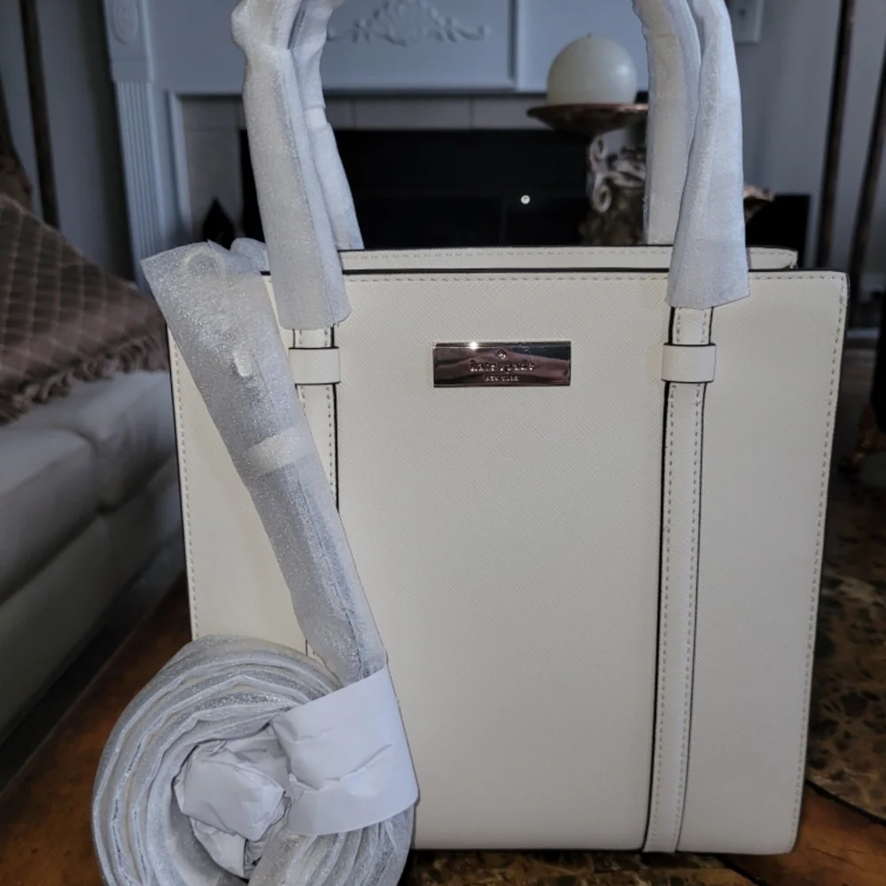 Kate Spade Cream Handbag/Crossbody NWT - Picture 6 of 10
